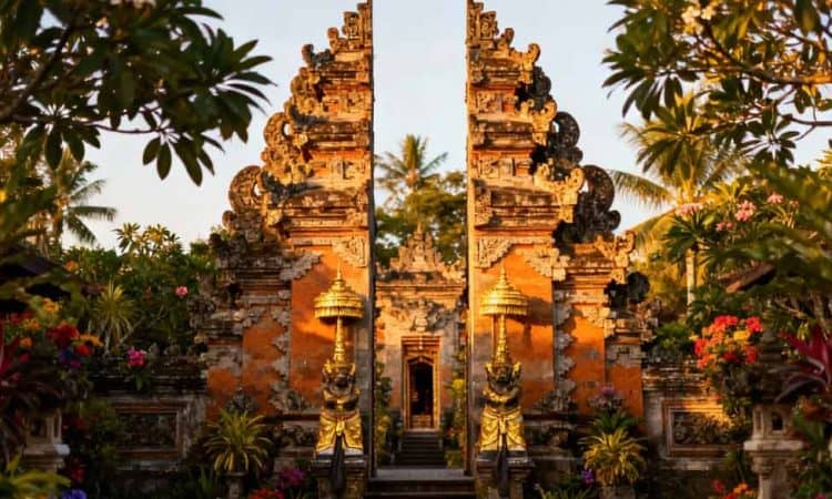 Puri Agung Peliatan, Jejak Sejarah Kerajaan Seni dan Budaya Bali